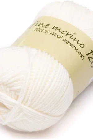 Hjertegarn Extrafine merino 120 100 luonnonvalkoinen
