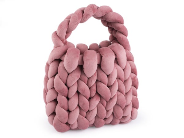Super chunky -paksuisesta Velvet-langasta tehty pieni laukku, väri: vanharoosa.