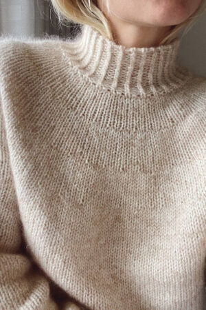 Luonnonvalkoinen PetiteKnit Novice Sweater