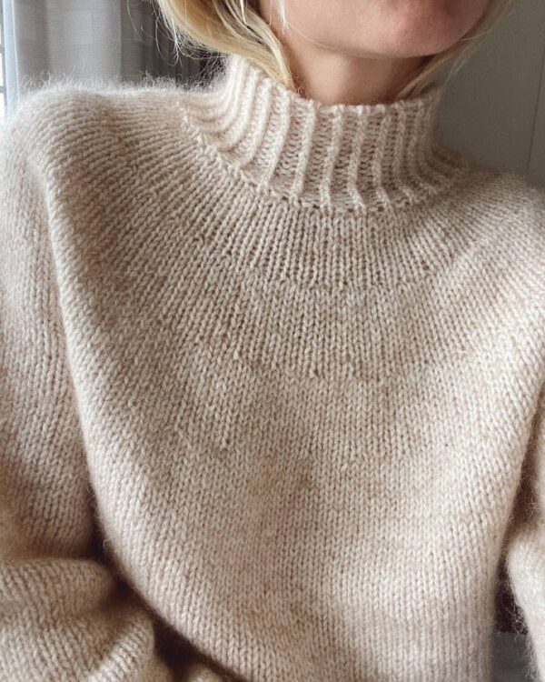 Luonnonvalkoinen PetiteKnit Novice Sweater