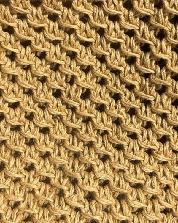 PetiteKnit Juno Bag -laukku, lähikuva laukun pintanueleesta.