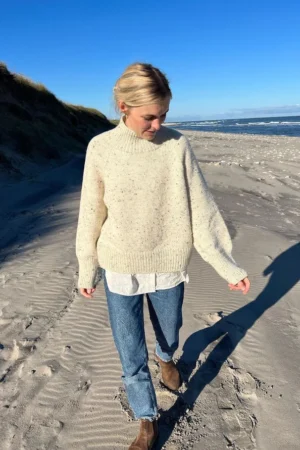 PetiteKnit Louvre Sweater (suomi)