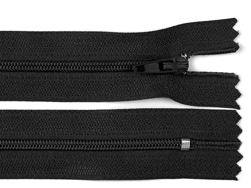 Kiinteä spiraalivetoketju 20 cm / 4 mm 332 musta