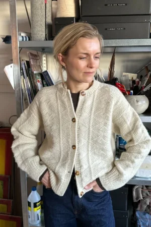 PetiteKnit Esther Jacket -neuletakki (suomi)