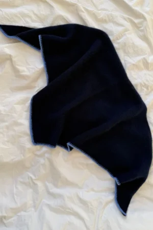 8410 Umascarf2 300x450